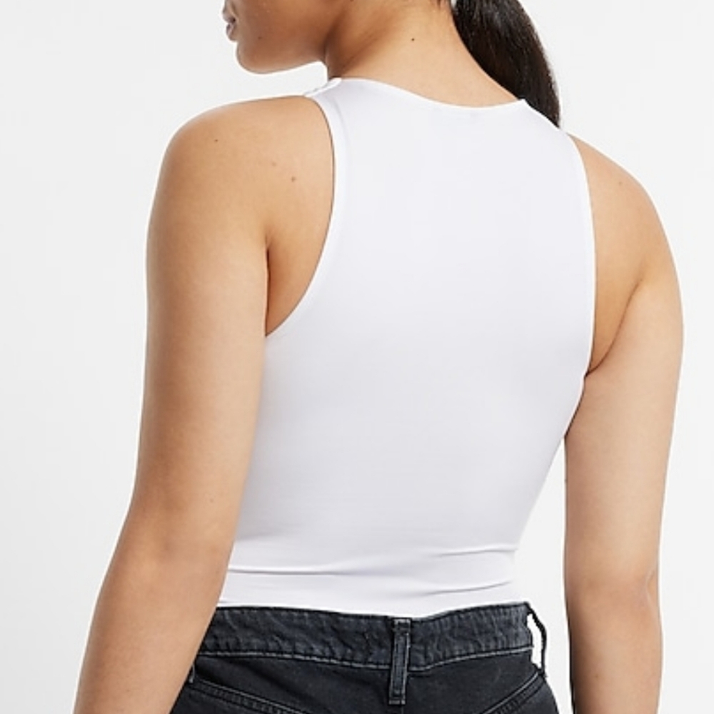 Express Body Contour Compression Cropped Tank - Picture 2 of 2